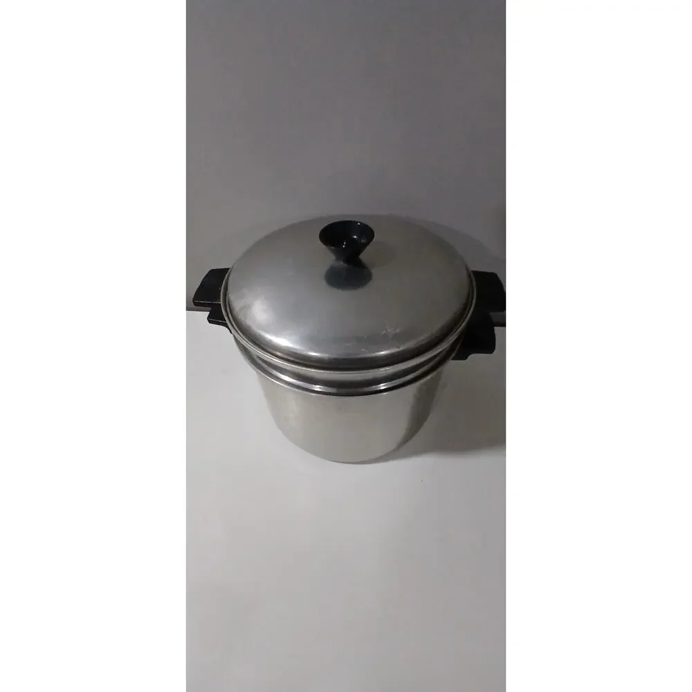 Vintage Century Aluminum Ware Made In The USA Large With Steamer